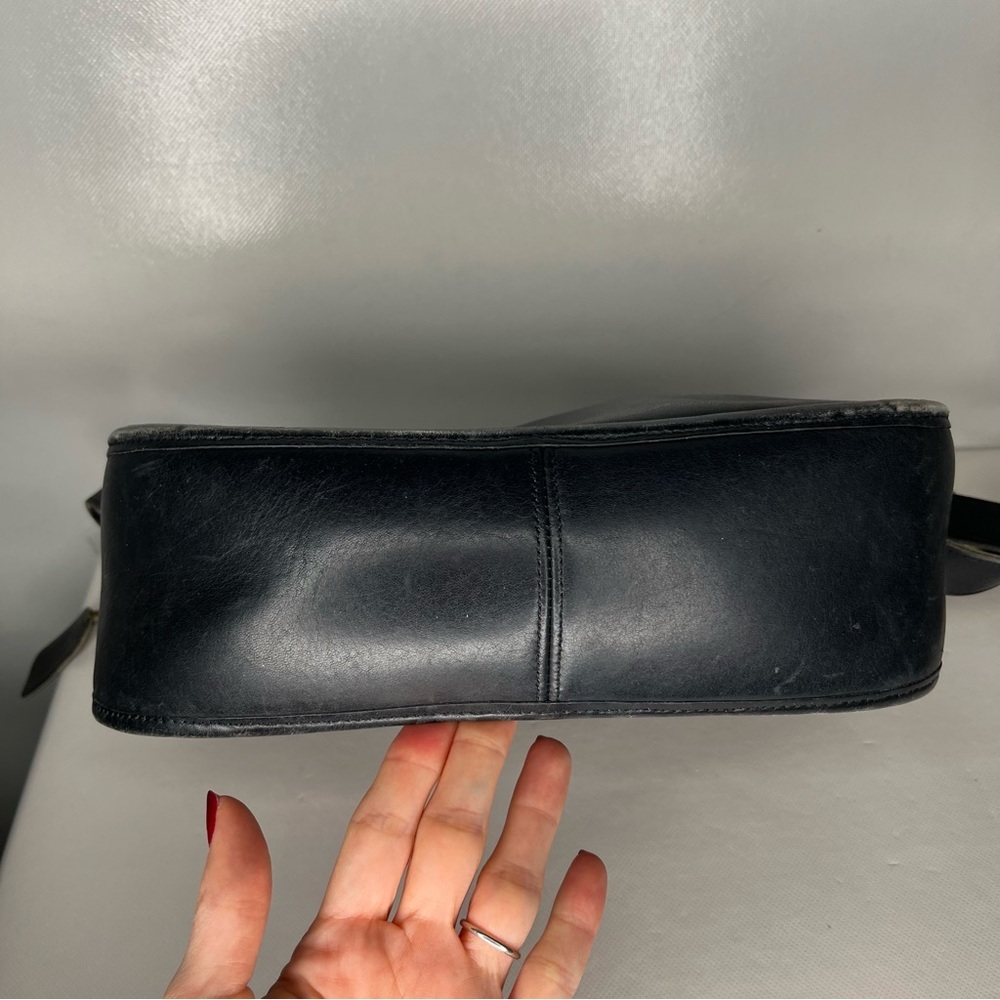 Vintage Coach Chelsea Saddle Bag Black Leather Crossbody - Picture 6 of 16